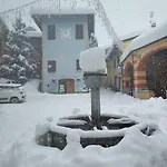 Tiziana House Энтраккуе
