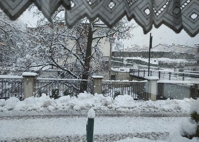 Tiziana House 恩特拉奎